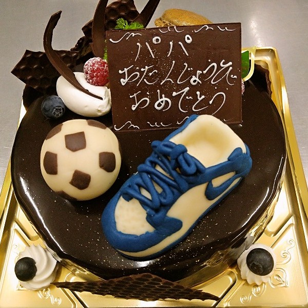 スニーカーとサッカーボール テロワール 青梅 ケーキ 小作駅 バースデーケーキ スニーカーとサッカーボール テロワール 青梅 ケーキ 小作駅 バースデーケーキ